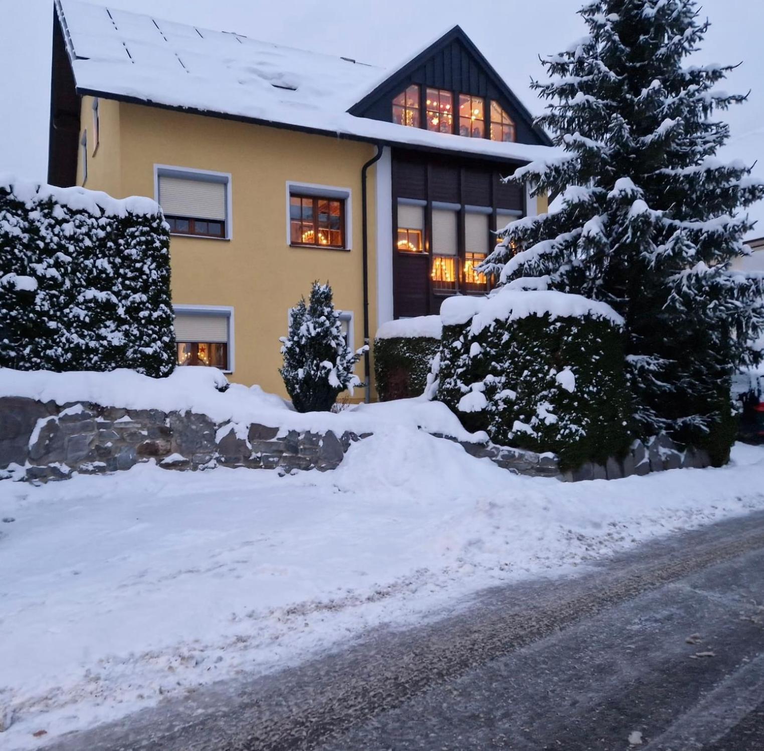 Ferienwohnung Heike Strobel Schwarzenberg  Exterior photo